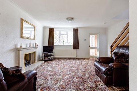 71 Avon Drive, Congleton, CW12 3RG