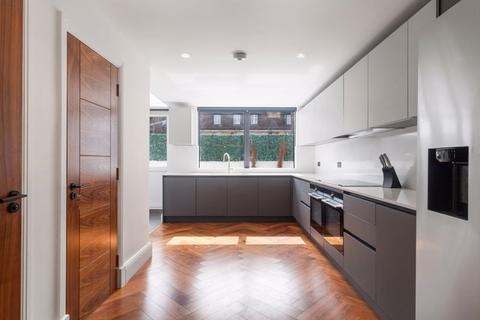 3 bedroom apartment to rent, Hertford Street, Mayfair, London W1J