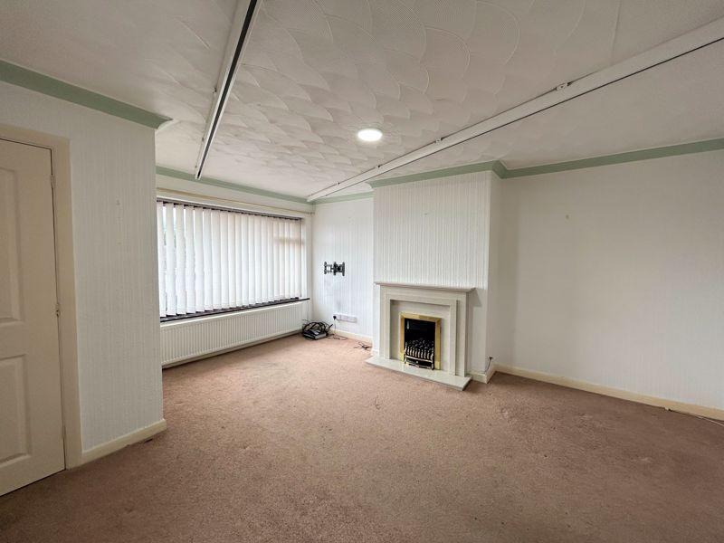 Norfolk Road, Borras, Wrexham 3 bed semidetached bungalow for sale £