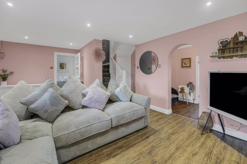 30 Kilmarnock Road, Symington, Kilmarnock 2 bed cottage for sale £130,000