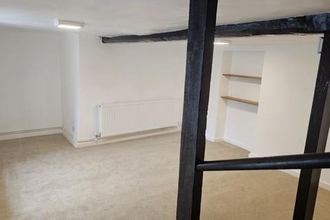 2 bedroom property to rent, Wood Street, Calne