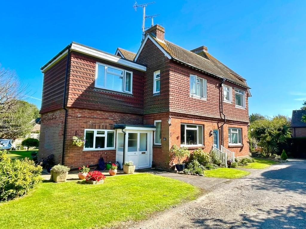 The Street, Rustington 1 bed flat for sale £199,950