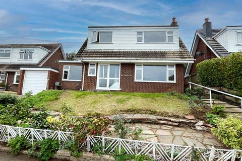 4 bedroom detached bungalow for sale, Tan Benarth, Conwy