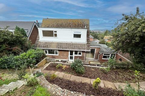 4 bedroom detached bungalow for sale, Tan Benarth, Conwy