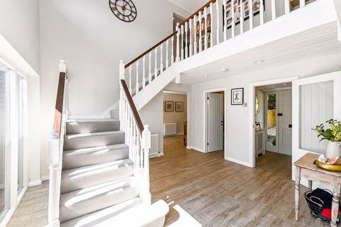 4 bedroom detached house for sale, Private lane, stunning location