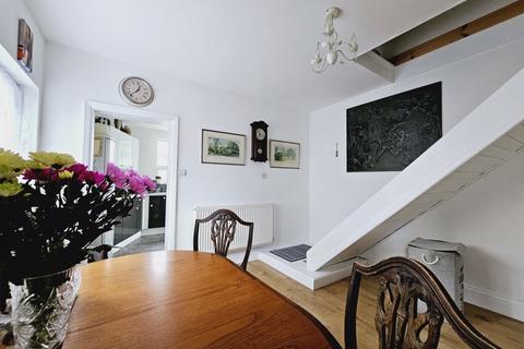 32 Aldercombe Road, Bristol, BS9 2QJ