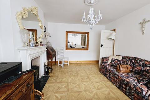 32 Aldercombe Road, Bristol, BS9 2QJ