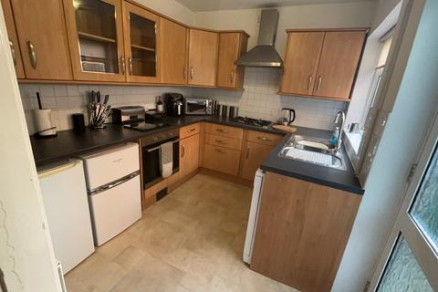 3 bedroom terraced house to rent, Newton Street,