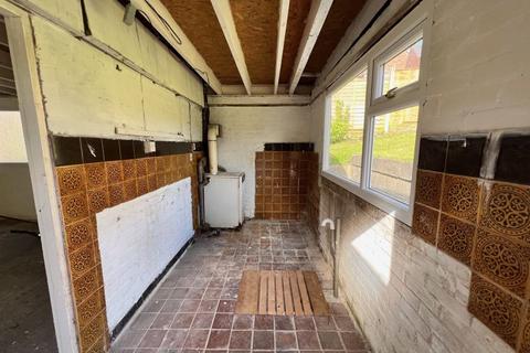 Shonalanga Brymbo Road, Bwlchgwyn, Wrexham, LL11 5UB