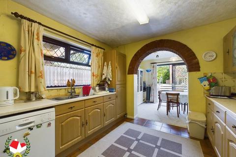135 Curlew Road, Abbeydale, Gloucester, GL4 4TD