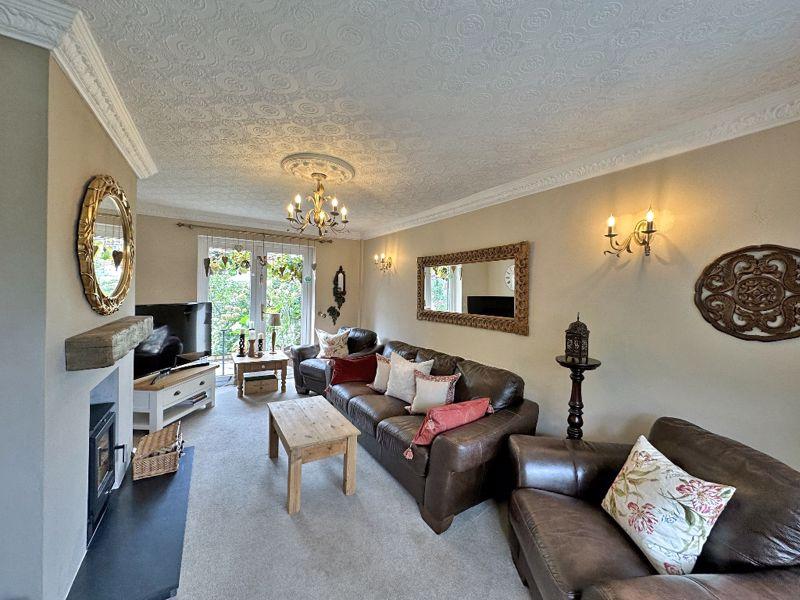 Van Diemans Road, Wombourne 2 bed semidetached house for sale £250,000