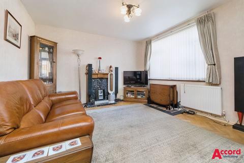2 bedroom end of terrace house for sale, Kennet Green, South Ockendon, RM15