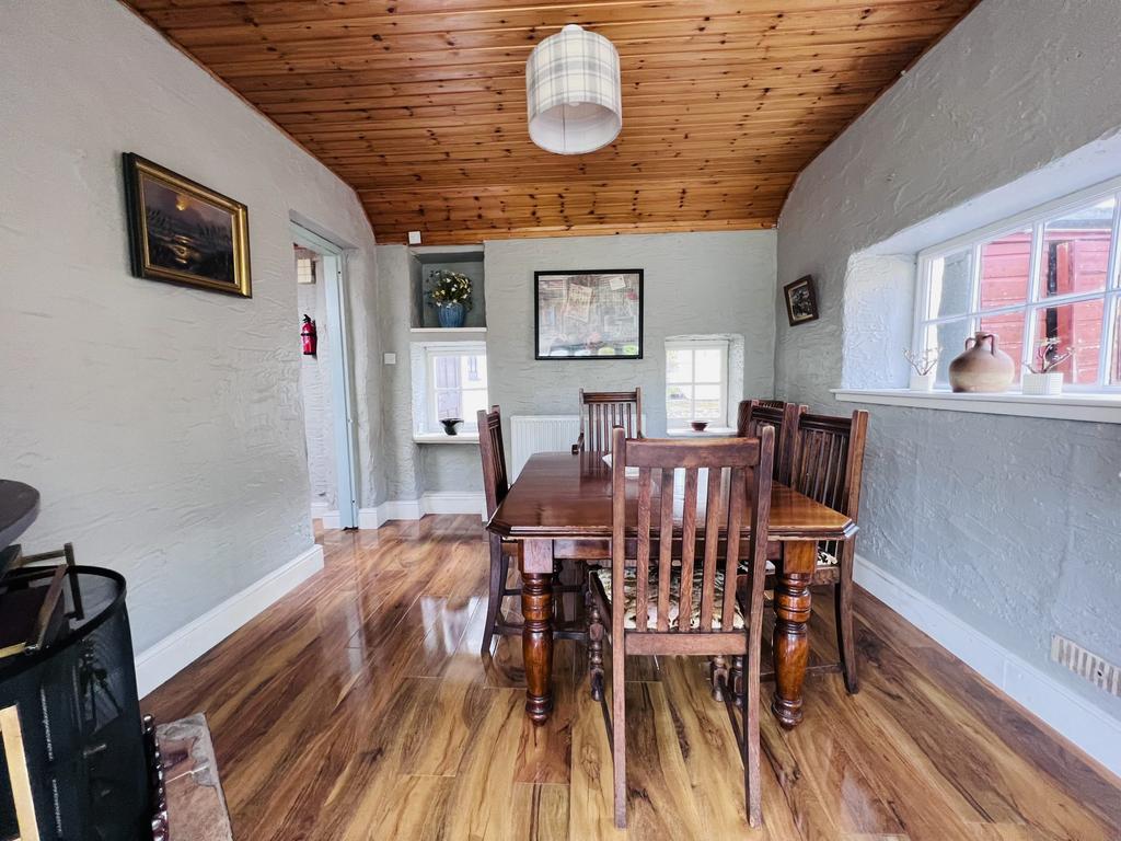 17 Ernespie Road, Castle Douglas - Williamson and