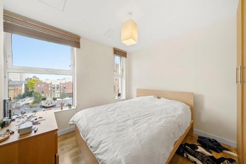 2 bedroom flat to rent, Grays Inn Road, Chancery Lane