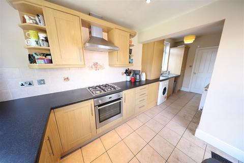 3 bedroom semi-detached house for sale, Southfield Road, Hull