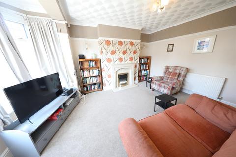 3 bedroom semi-detached house for sale, Southfield Road, Hull