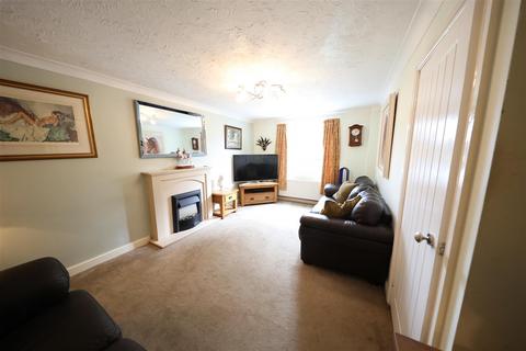 4 bedroom detached house for sale, Salcey Close, Kingswood, Hull