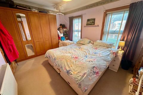 75 Cecil Road, Northampton, NN2 6PG