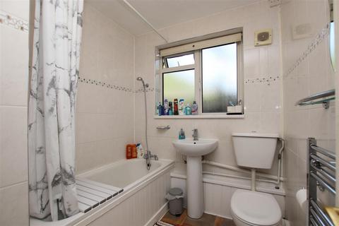 47 Beacon Drive, Bean, Dartford, DA2 8BE