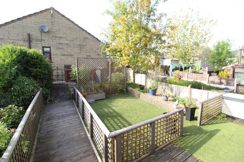 2 bedroom bungalow for sale - King Street, Glossop