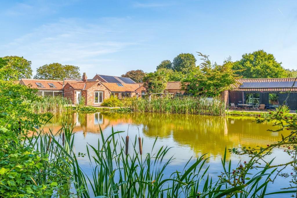 Langton Hill, Horncastle 4 bed detached bungalow for sale £850,000