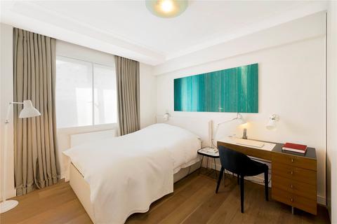 undefined, Piccadilly, London, W1J
