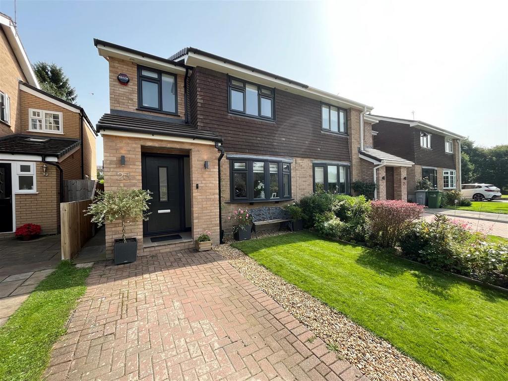 Bramley Close, Wilmslow 3 bed semidetached house for sale £499,950