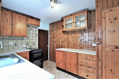 Silverthorn Epping Road, Roydon, Harlow, CM19 5HS