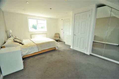 8 Aberdare Gardens, London, NW7 1DS