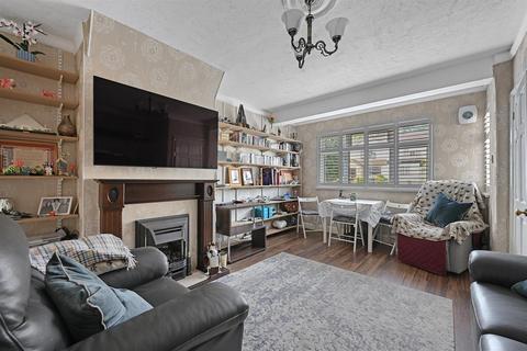 3 bedroom terraced house for sale - Mead Crescent, London
