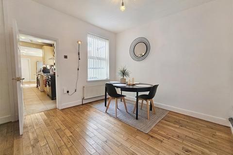 52 Bridge Road, Leicester, LE5 3LA
