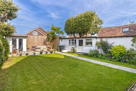 4 bedroom detached house for sale, Ansisters Road, Ferring, Worthing