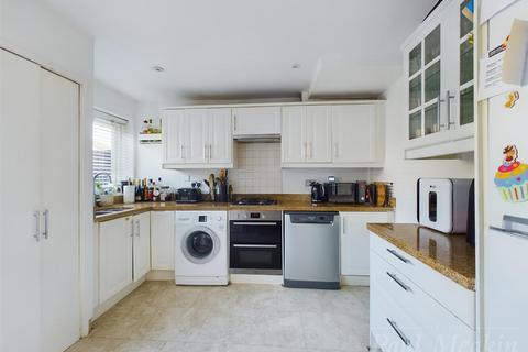 12 Southviews, South Croydon, CR2 8SH
