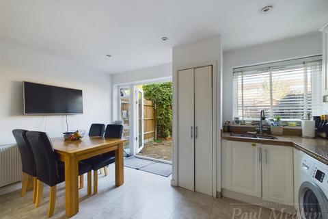 12 Southviews, South Croydon, CR2 8SH