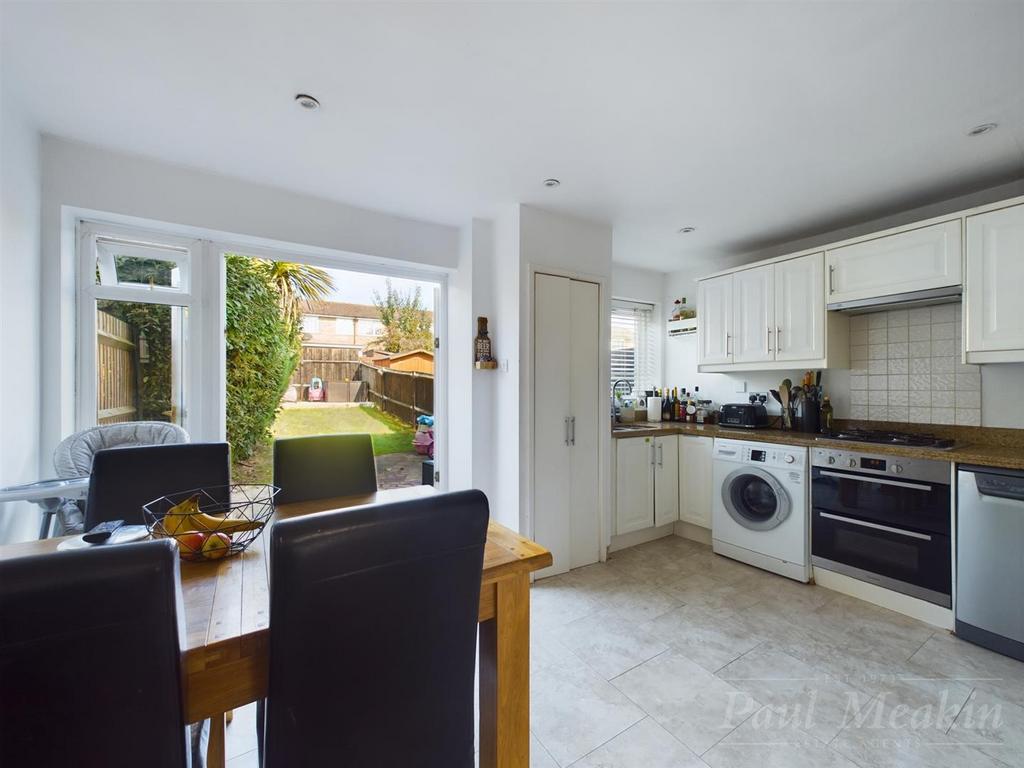 Kitchen/ Breakfast Room