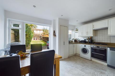 12 Southviews, South Croydon, CR2 8SH