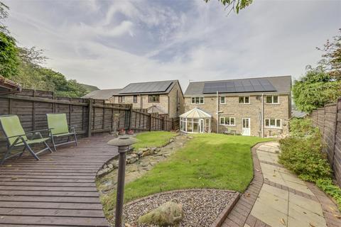 14 Alden Close, Helmshore, Rossendale, BB4 4AX
