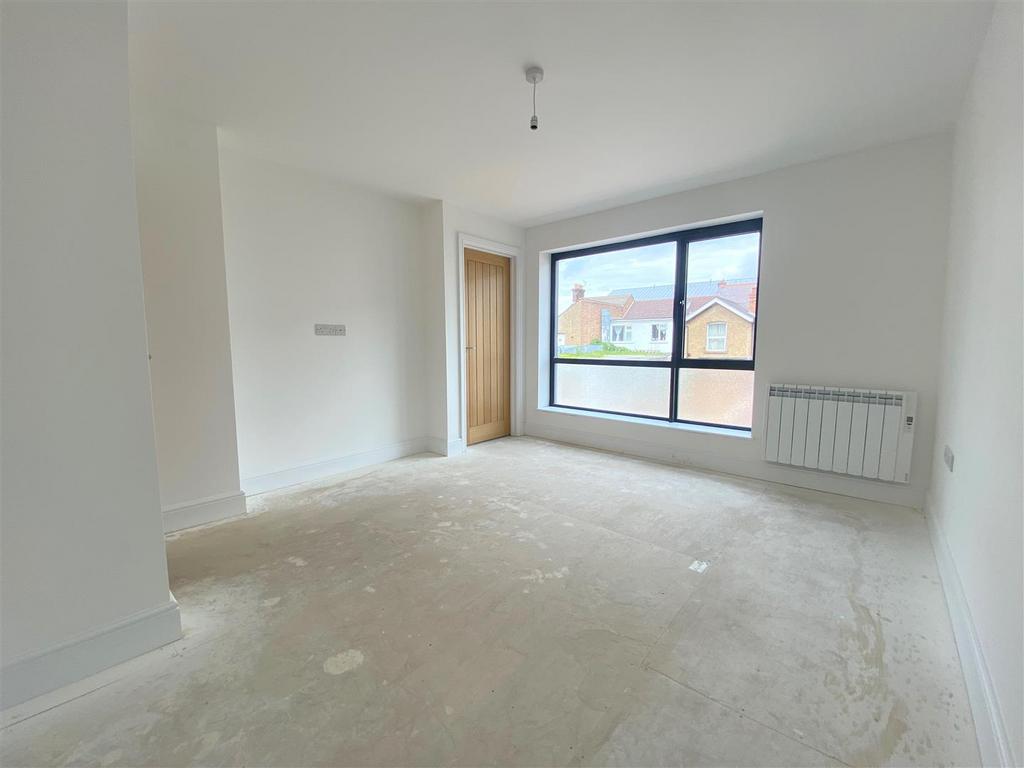 258 Hatfield Road p2 bedroom - edit.jpg