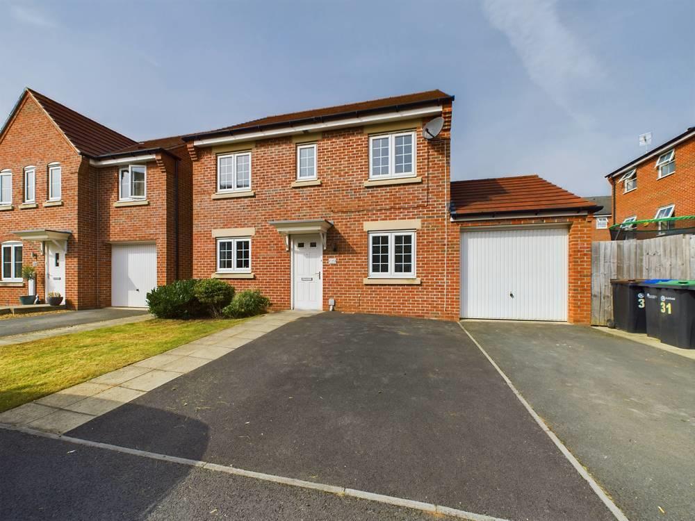 Sorrel Drive, KirkbyInAshfield 4 bed detached house for sale £300,000