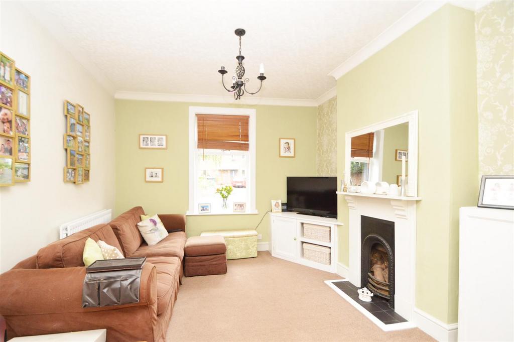 Ellesmere Road, Shrewsbury 3 bed terraced house for sale £265,000