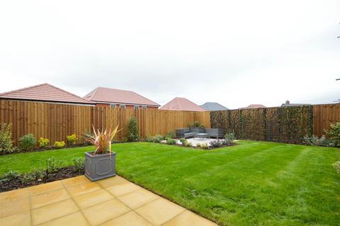 3 bedroom semi-detached house for sale, Morris Grove, Bicton Heath, Shrewsbury SY3 5FP