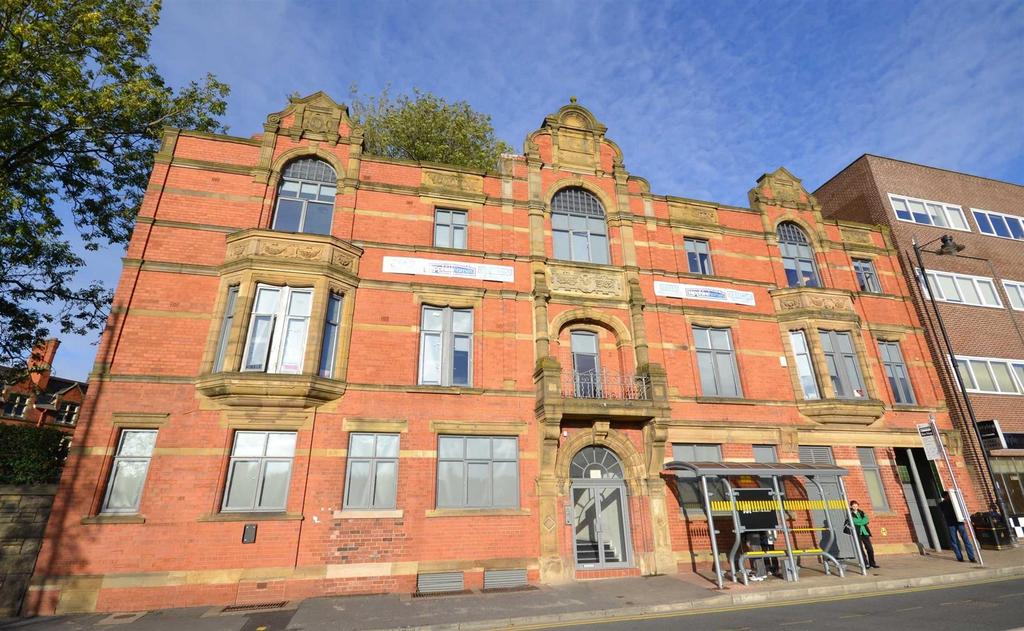 King Street West, Wigan, WN1 1LP 1 bed in a house share - £628 pcm (£ ...