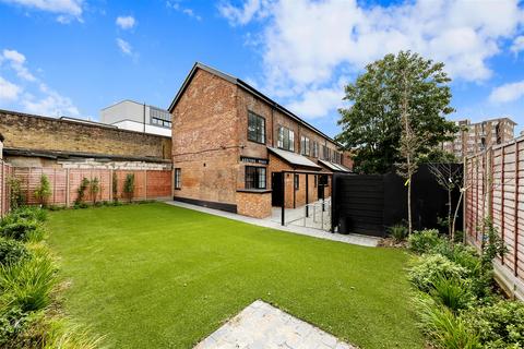 2 bedroom terraced house for sale, Ashford Road, London NW2