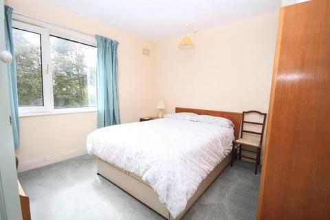 3 Manor Terrace, Bradford, BD2 3DA