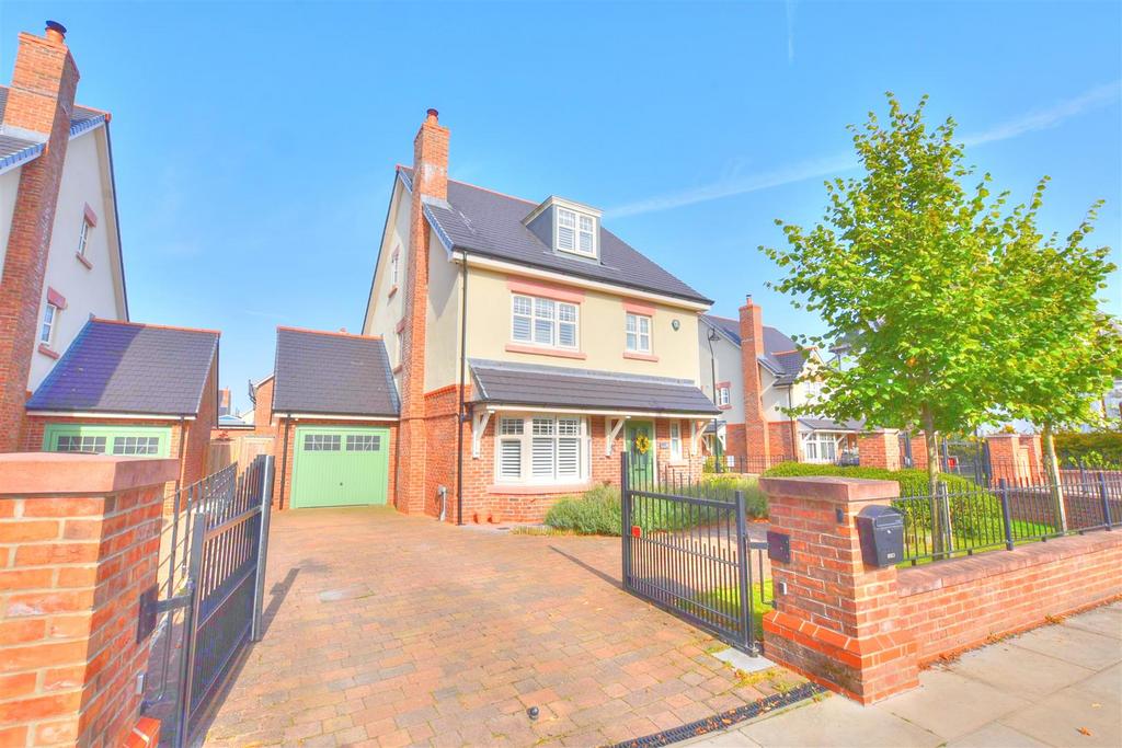 Chesterfield Road, Liverpool L23 4 bed detached house for sale £500,000