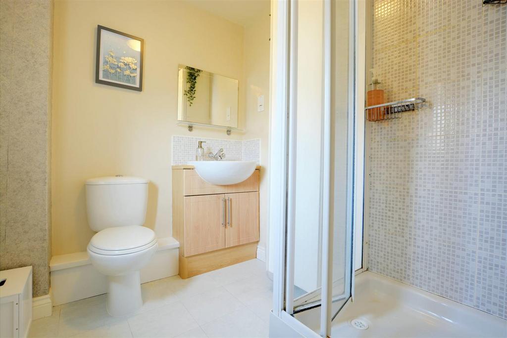 Ensuite.jpeg