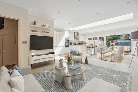109 Wendell Road, London, W12 9SD