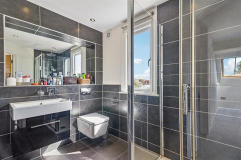 109 Wendell Road, London, W12 9SD