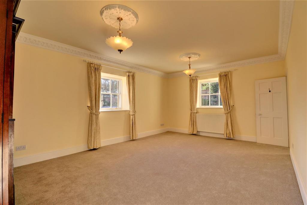 Principle bedroom