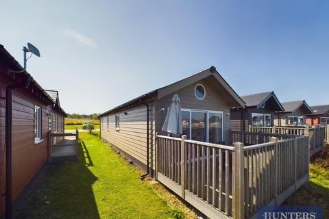 2 bedroom lodge for sale, Discovery Way, Filey